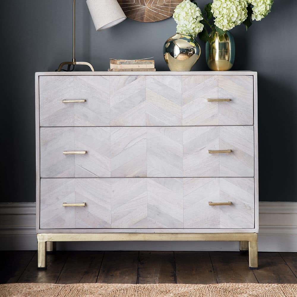 pearl white chest of Drawer