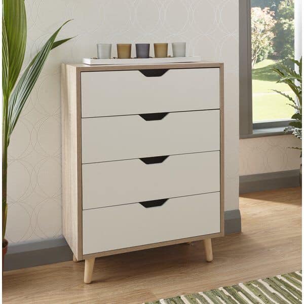 Brownish chest of drawer