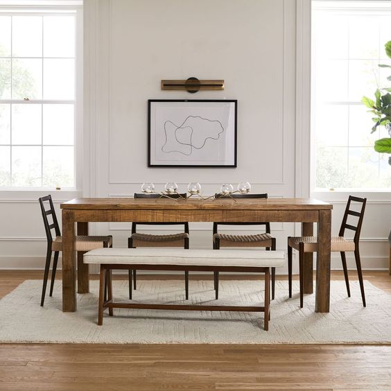 Ava dinning table